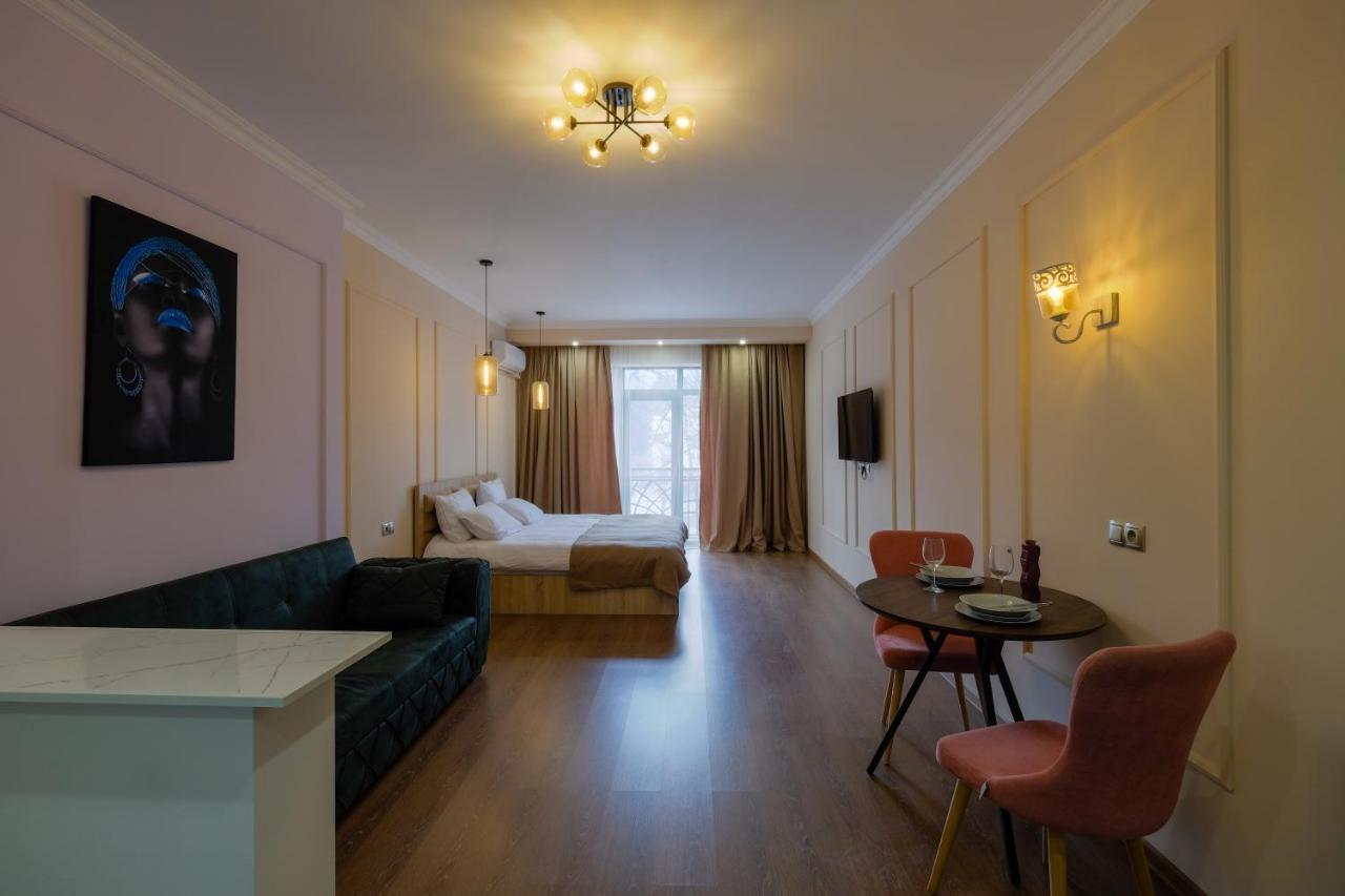 Iren River Side Apartments Tiflis Exterior foto