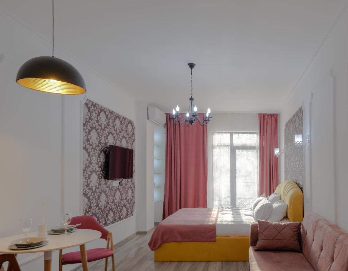 Iren River Side Apartments Tiflis Exterior foto